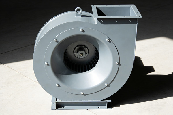 為半導(dǎo)體車間挑選低噪音離心風機的核心要點